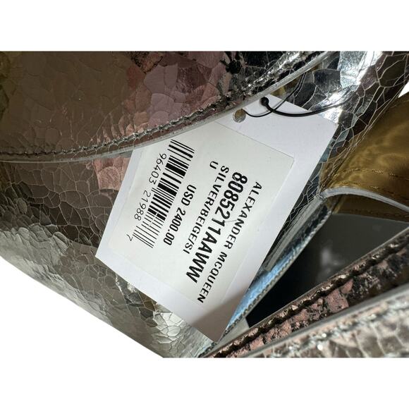 Alexander McQueen NWT T-Bar Sling Pouch in Silver - Picture 3 of 16